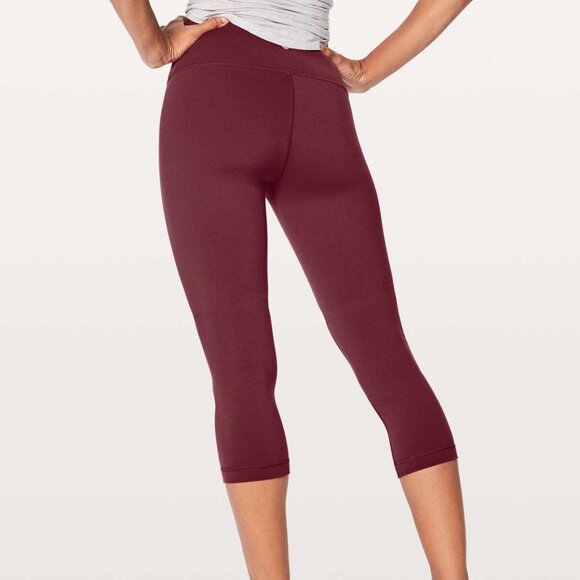 Like new! Lululemon Wunder Under Crop (Hi-Rise) Deep Luxe (burgundy maroon wine) - Picture 2 of 8